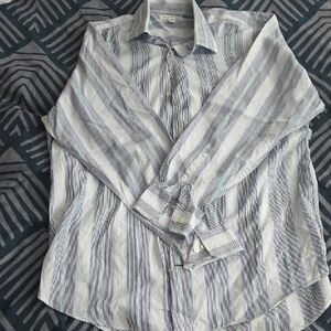 Banana Republic Men's Blue and White Striped Shirt
